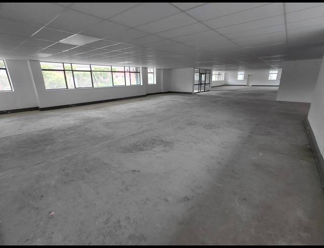 1,765M² OFFICE TO LET IN RANDJESPARK